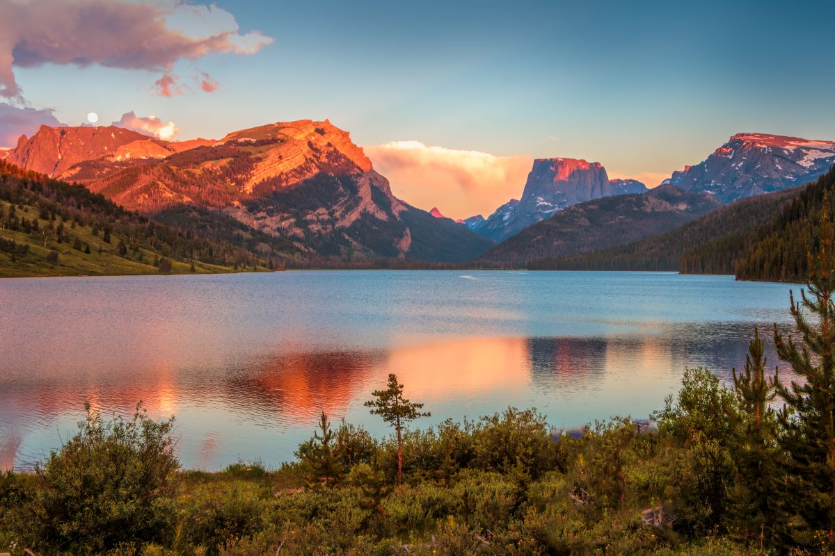 Square Top Mountains above the Green River Lakes